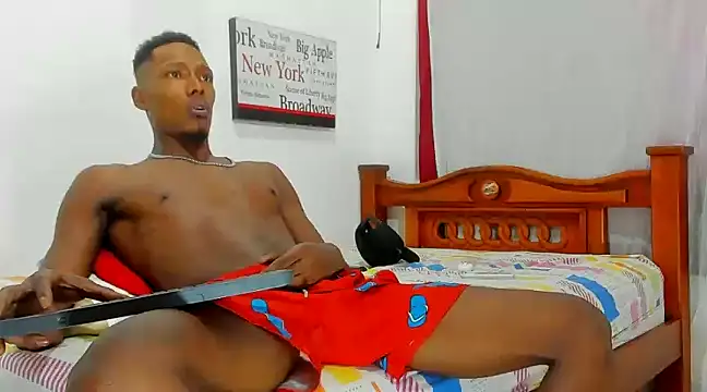 Snapshot of Darick_brown chatting on March 11, 2025, 8:20 pm Darick brown online show from March 11, 2025, 8:20 pm