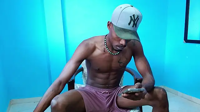 Snapshot of Darick_brown chatting on December 19, 2025, 2:41 pm Darick brown online show from December 19, 2025, 2:41 pm