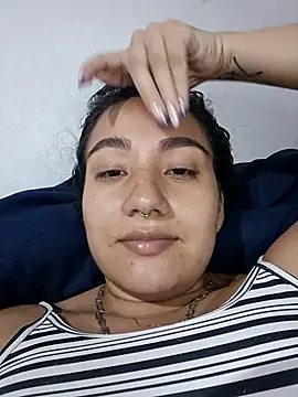 Hellen Alex online show from April 30, 2026, 2:13 pm