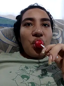 Hellen Alex online show from November 8, 2025, 3:15 pm