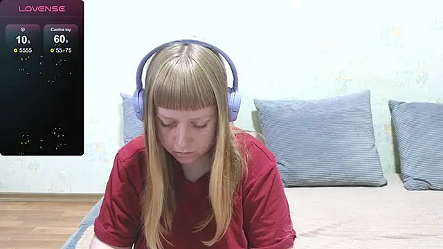 Snapshot of June_shy0 chatting on May 31, 2026, 8:09 am June shy0 online show from May 31, 2026, 8:09 am