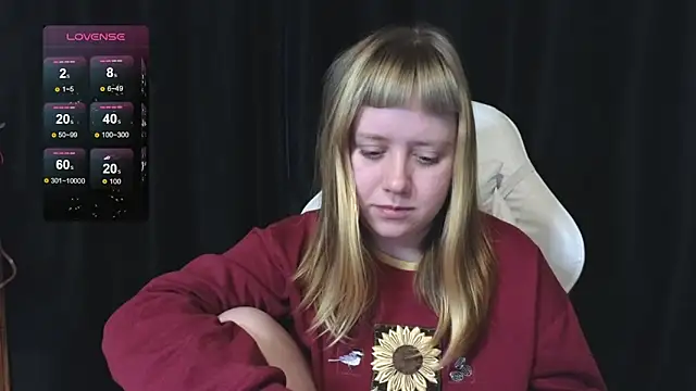 June shy0 online show from November 26, 2025, 6:57 am