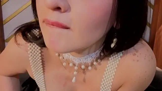 Emma gatess online show from November 15, 2025, 12:31 pm