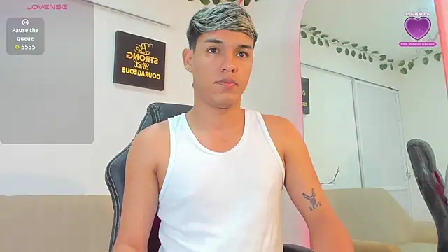 ryan carter08 online show from September 12, 2025, 2:34 am