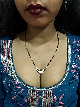 Snapshot of Sharmila-Singh chatting on July 21, 2026, 6:53 pm Sharmila-Singh online show from July 21, 2026, 6:53 pm