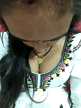 Snapshot of Sharmila-Singh chatting on June 1, 2026, 7:02 pm Sharmila-Singh online show from June 1, 2026, 7:02 pm