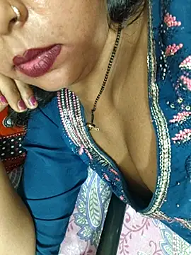 Snapshot of Sharmila-Singh chatting on July 8, 2026, 8:31 pm Sharmila-Singh online show from July 8, 2026, 8:31 pm