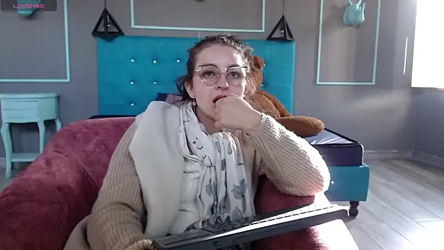  isaabellaa online show from September 25, 2025, 12:00 pm