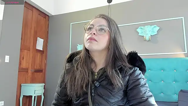 Snapshot of _isaabellaa chatting on March 7, 2026, 12:43 pm isaabellaa online show from March 7, 2026, 12:43 pm