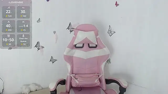 helen kinett online show from October 30, 2025, 2:14 pm