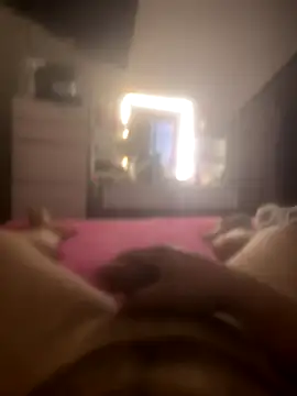 kleinerdixk online show from November 6, 2025, 7:12 am