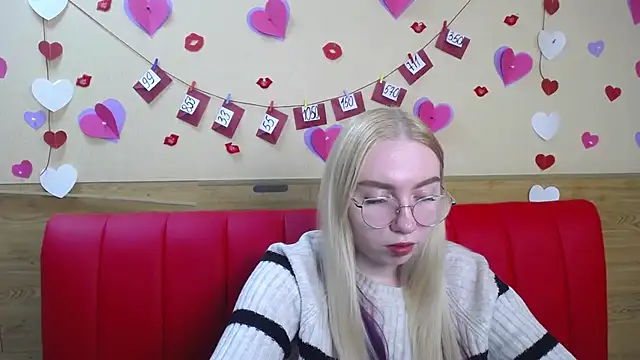 BeatriceFly online show from February 20, 2025, 3:19 pm