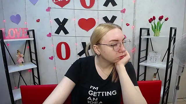 BeatriceFly online show from March 22, 2025, 6:11 am