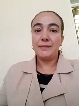 skayhot  online show from May 5, 2026, 1:25 pm