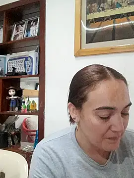 skayhot  online show from February 18, 2026, 11:50 am