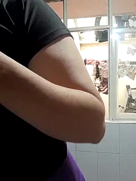 skayhot  online show from September 10, 2025, 2:49 pm