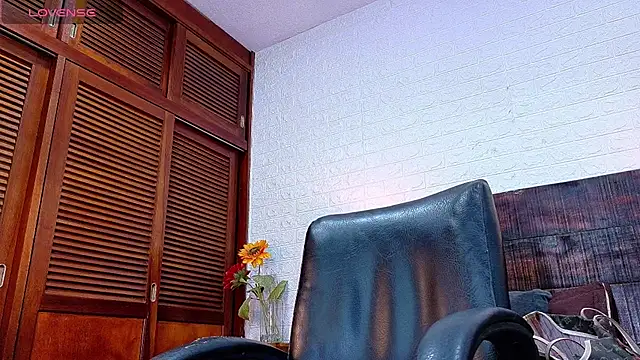 Celeste sanz online show from November 15, 2025, 12:20 pm