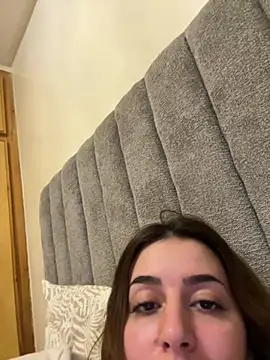 Hot malak online show from May 3, 2026, 9:29 pm