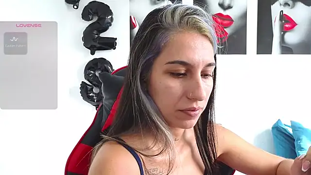 tammyandrade  online show from October 1, 2025, 1:48 pm