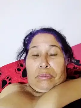 girl amada online show from May 28, 2026, 2:52 am