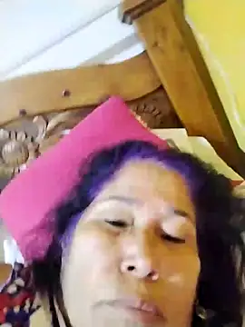 girl amada online show from June 27, 2026, 5:41 pm