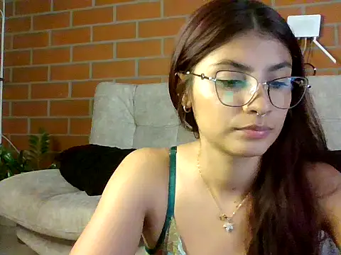 hanna beili online show from January 30, 2025, 10:30 pm