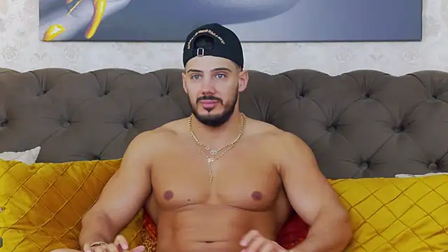 DustinKeent online show from February 3, 2025, 9:19 am