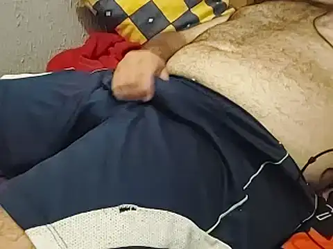 Snapshot of mfreitas005 chatting on January 14, 2026, 12:03 am mfreitas005 online show from January 14, 2026, 12:03 am