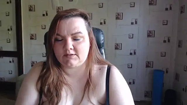 TasyaBigTTs online show from May 31, 2026, 1:28 pm