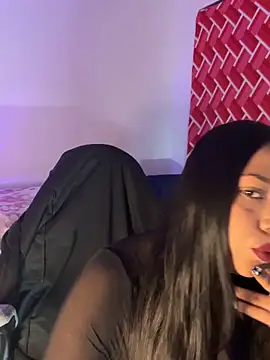 emiily15   online show from September 24, 2025, 7:31 pm