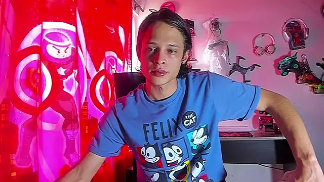 LilOwen  online show from June 21, 2026, 6:03 pm
