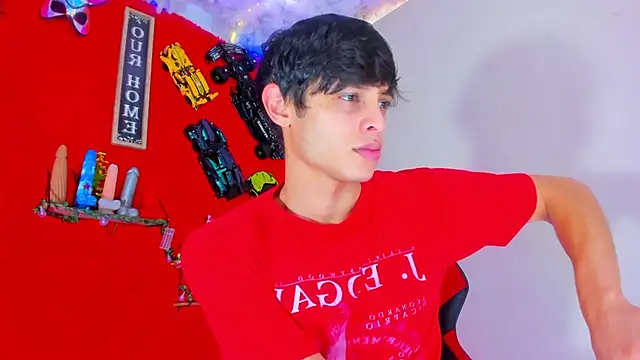 LilOwen  online show from October 25, 2025, 5:46 pm