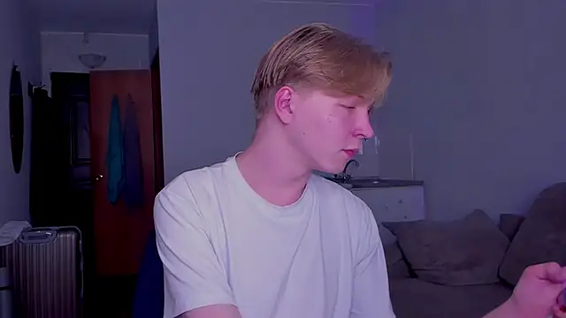 TheMikeSever online show from November 17, 2025, 5:17 pm