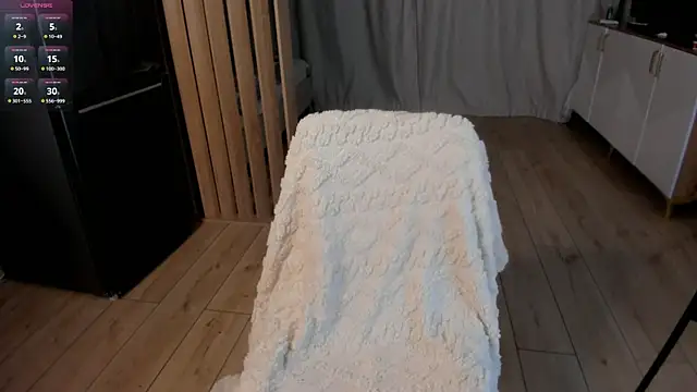 nacumi mi online show from February 21, 2026, 1:24 pm