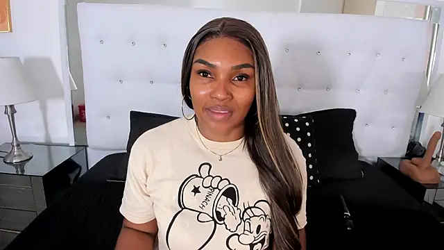 Snapshot of Isla_Scott chatting on March 3, 2026, 11:39 am Isla Scott online show from March 3, 2026, 11:39 am