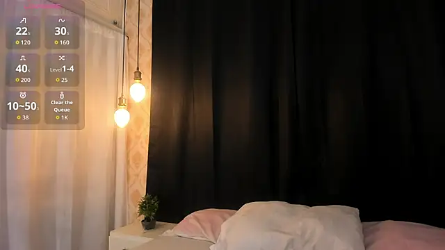 CherylFoster online show from October 25, 2025, 8:42 pm