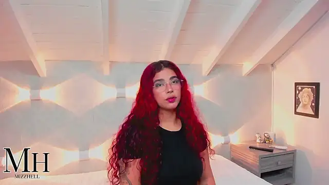 MizzHell online show from February 25, 2026, 3:51 am