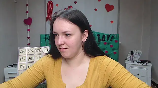 IsabelBlackberry online show from March 23, 2025, 7:09 am