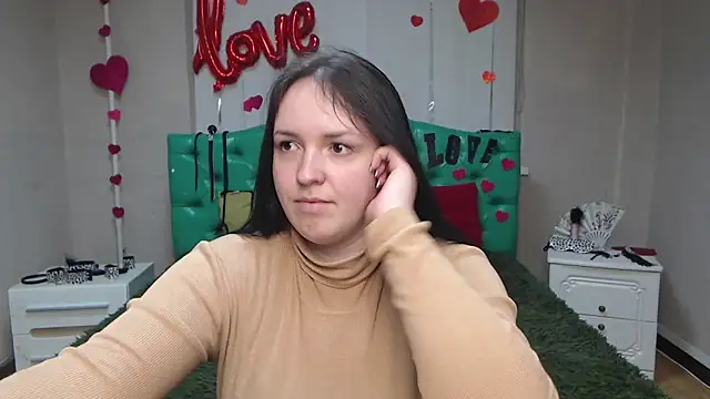 IsabelBlackberry online show from March 13, 2025, 9:10 am