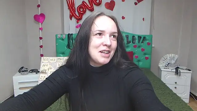 IsabelBlackberry online show from October 13, 2025, 5:20 am