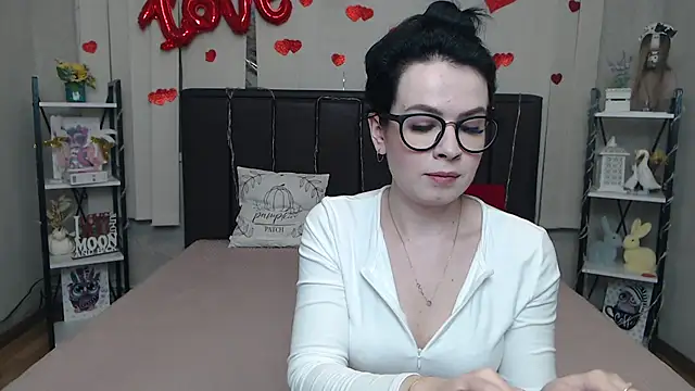 Snapshot of JasmineKouch chatting on March 13, 2026, 7:13 am JasmineKouch online show from March 13, 2026, 7:13 am