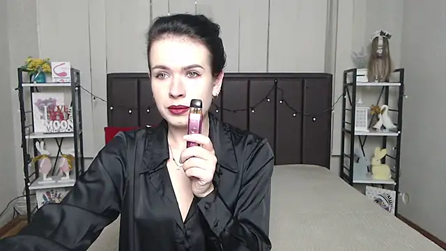 JasmineKouch online show from November 22, 2025, 6:34 am