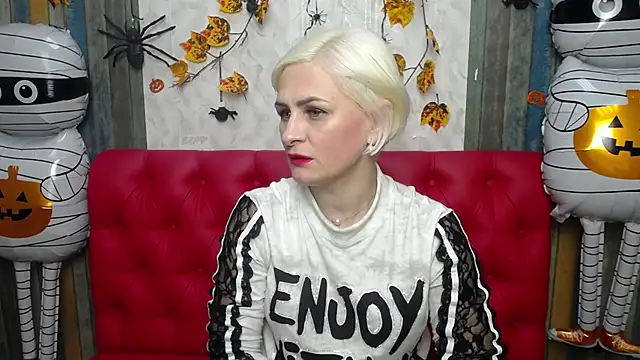 OliviaHorst online show from October 26, 2025, 6:08 pm