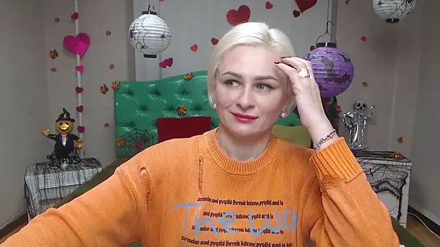 OliviaHorst online show from November 6, 2025, 6:17 am