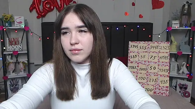 LauraHlot online show from March 18, 2025, 4:07 am