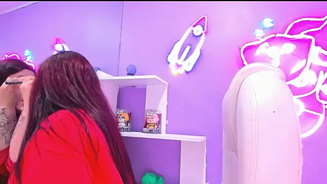 Camiila Osorio online show from September 23, 2025, 7:32 pm