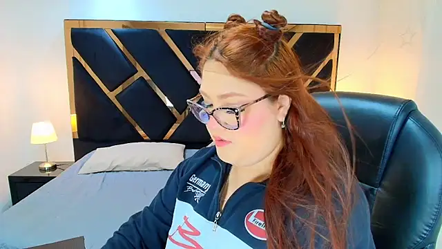 Camiila Osorio online show from June 4, 2026, 7:18 pm