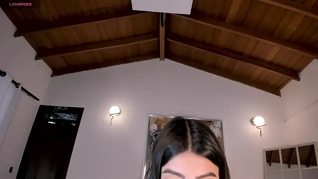 ValeriaVelvet online show from September 19, 2025, 11:47 am