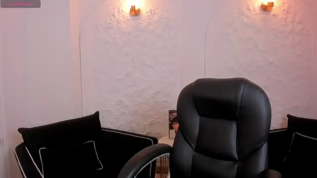 ValeriaVelvet online show from August 4, 2026, 11:59 am