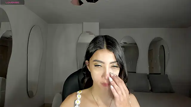 ValeriaVelvet online show from May 28, 2026, 11:49 am
